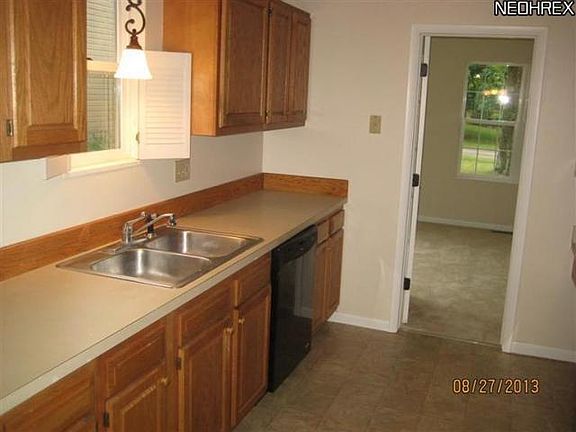 5th image of 2585 Lawnshire Dr