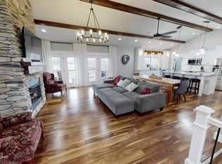 2195 Middle Creek Rd, Elizabethtown, KY 42701