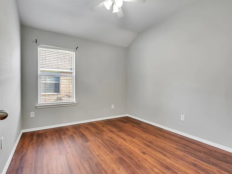 3417 Cypress Village Dr — Photo 7