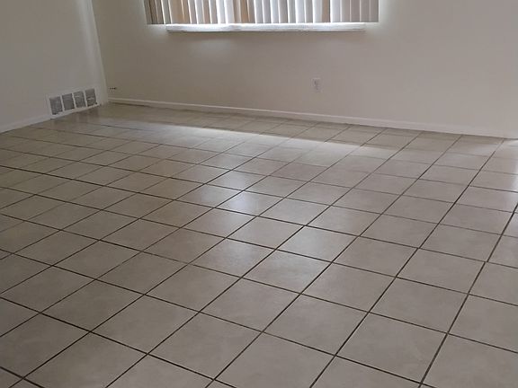 3rd image of 7011 Juniper Ave