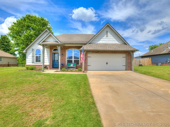 29911 E 137th Pl S, Coweta, OK 74429