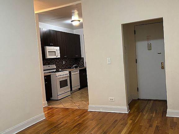 2nd image of 403 Audubon Ave APT 1A