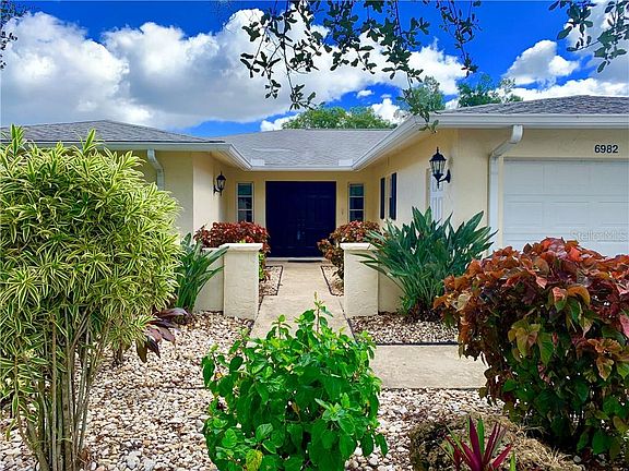 3rd image of 6982 W Country Club Dr N