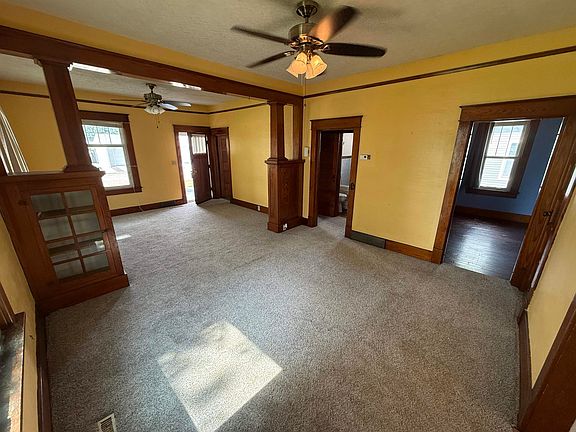 3rd image of 414 N Mill St