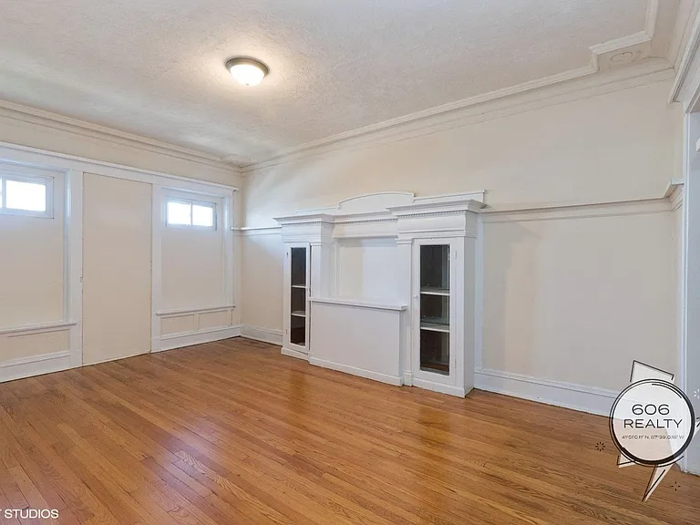 5034 S Michigan Ave #36 — Photo 2