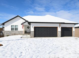 1913 Bull Run Rd, Ozark, MO 65721