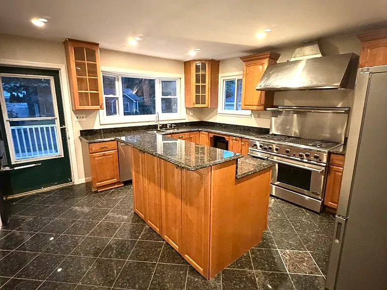675 Mantoloking Rd — Photo 5