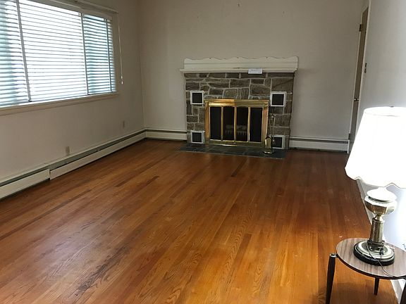 Living room, fireplace