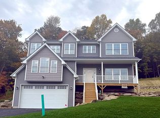 79 Frank St, New Windsor, NY 12553