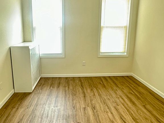 4th image of 18702 Hillside Ave #2