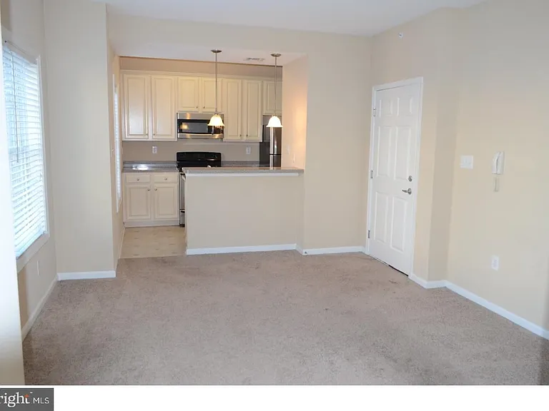 131 Prospect St — Photo 4