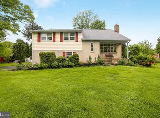 885 Parkwood Rd, Blue Bell, PA 19422