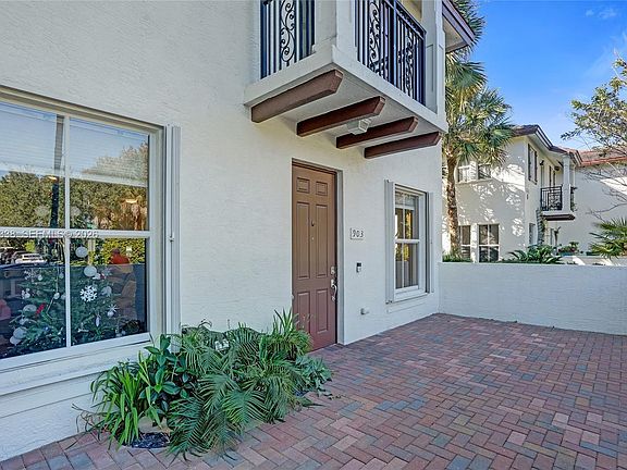 4th image of 4720 Mimosa Pl Unit 903