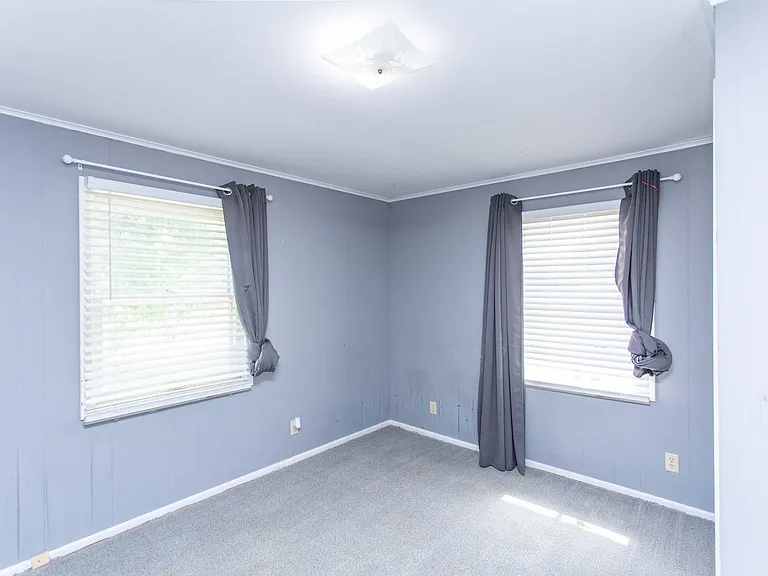 1710 Pearl Ave — Photo 6