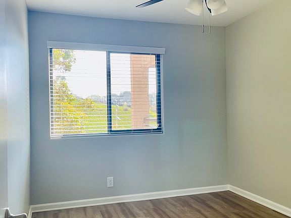 4th image of 2209 Judson St APT 23B