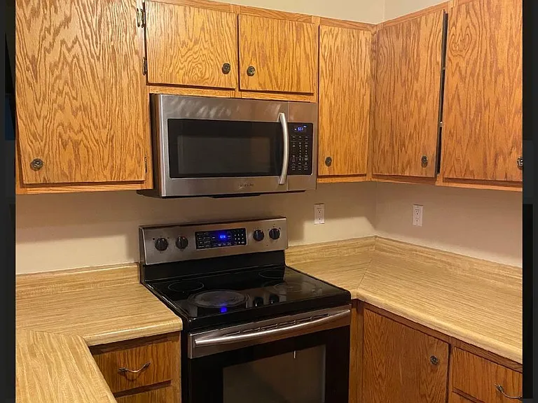 5520 Mansfield Ct — Photo 1