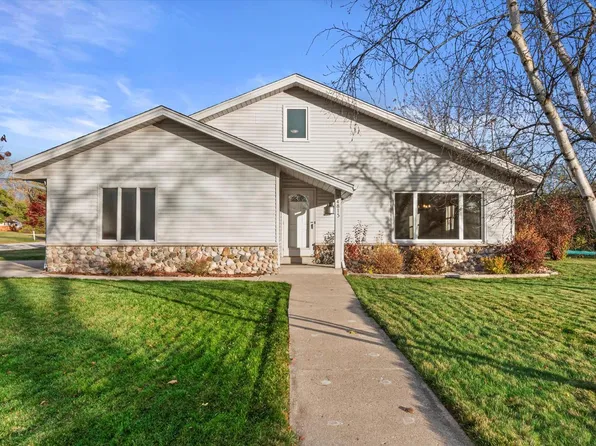 14815 West Janice COURT, New Berlin, WI 53151