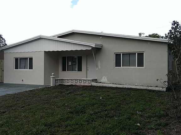 4th image of 3129 SW 13th Ct