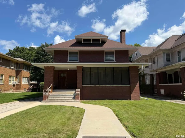 1003 N Broad St, Galesburg, IL 61401
