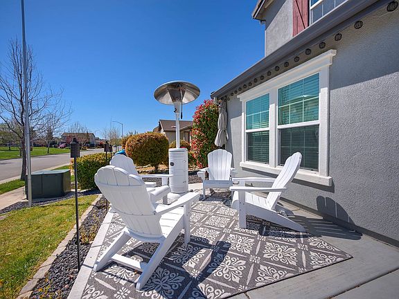 5th image of 484 Palo Verde Way