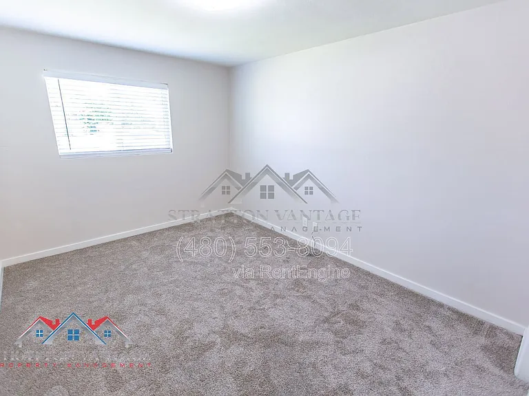 3409 E Indianola Ave — Photo 25