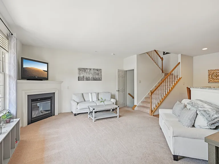 Heritage Orchard Hill Townhome Rentals — Photo 10