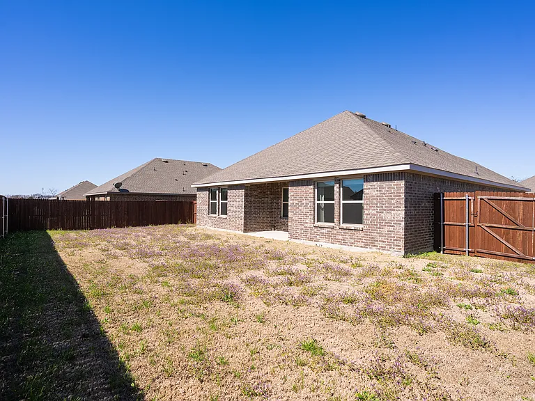 1833 Pecan Valley Dr — Photo 27