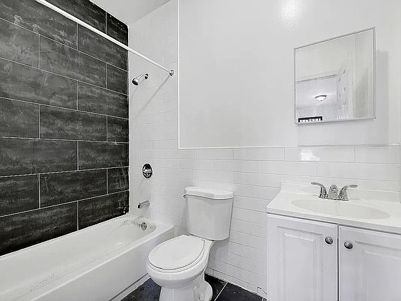 5th image of 531 Glenmore Ave #1