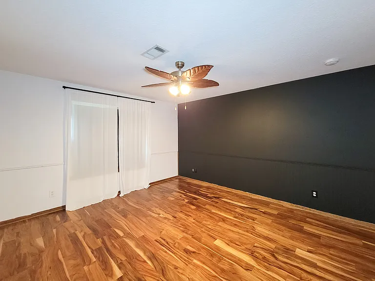 10282 Valley Dr S — Photo 35