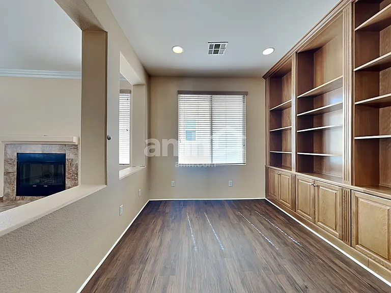 2028 Silver Blaze Ct — Photo 13