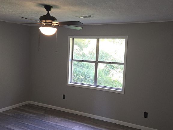 5th image of 9529 Serton Rd