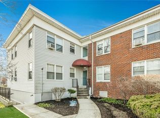 2 Burbank St APT 2A, Yonkers, NY 10710