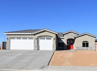 160 Rainshadow Ct, Ridgecrest, CA 93555