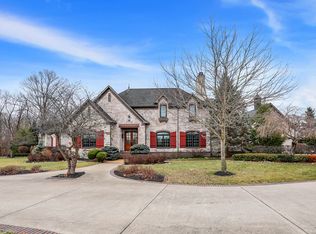 8581 Hunt Club Rd, Zionsville, IN 46077