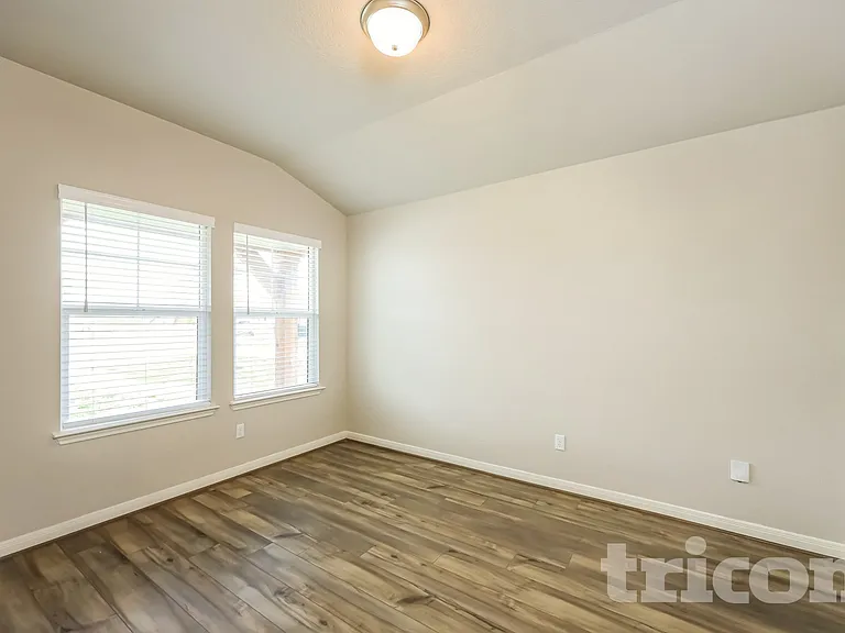 5602 Luna Pass — Photo 9