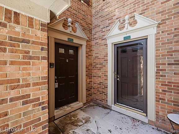 3rd image of 36952 Ridgedale Ct