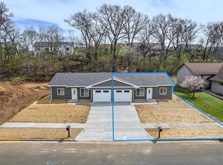 2432 Russell Ct, Reedsburg, WI 53959