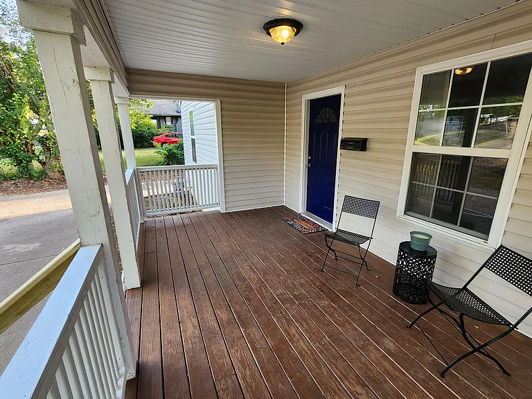 434 S Richmond Ave — Photo 4