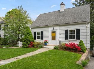 230 Cedar Ave, Arlington, MA 02476