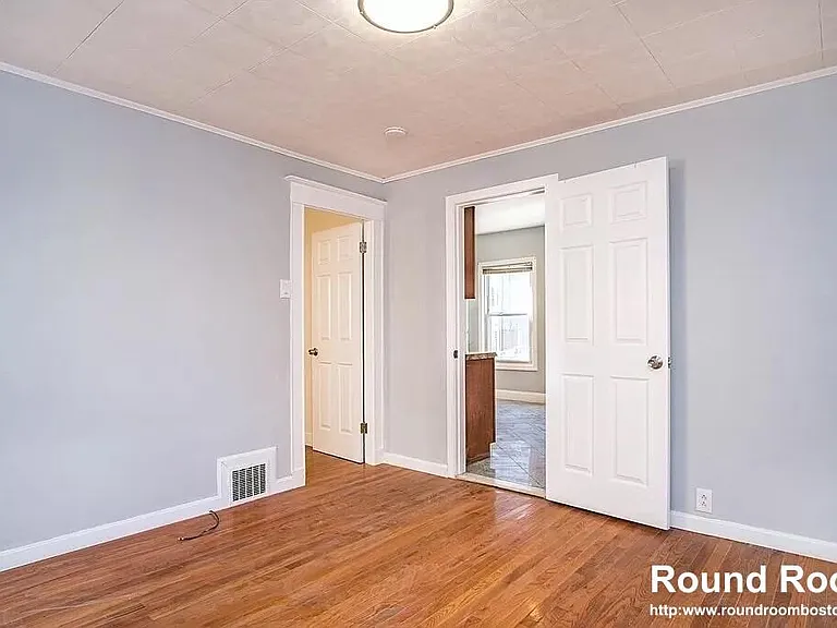28 Moreland St #1 — Photo 12