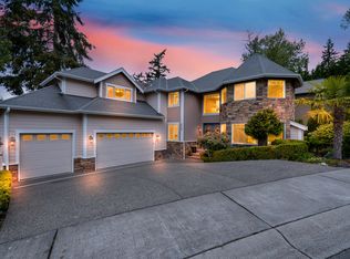 8228 NE 187th Way, Kenmore, WA 98028