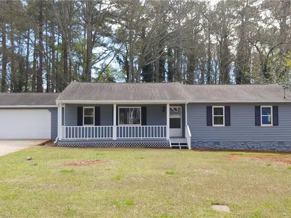 1118 Blazing Rdg, Lawrenceville, GA 30046