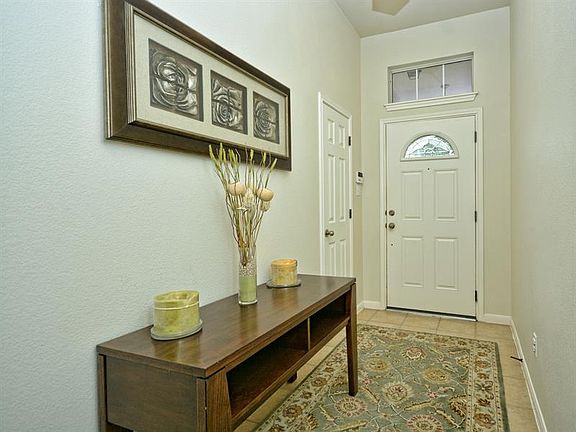 5th image of 801 Meadow Bluff Ct