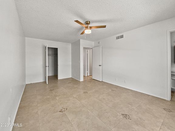 5th image of 814 E GARNET Avenue