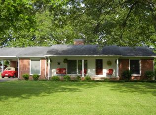 1266 Cravens Rd, Savannah, TN 38372
