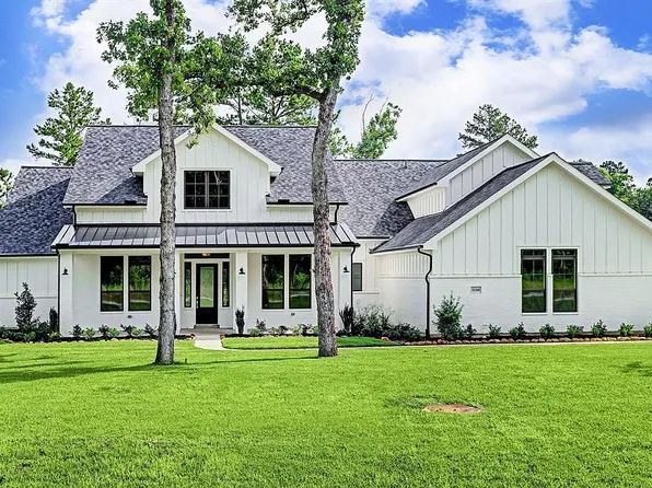 21360 Lady Bird Ln, Magnolia, TX 77354