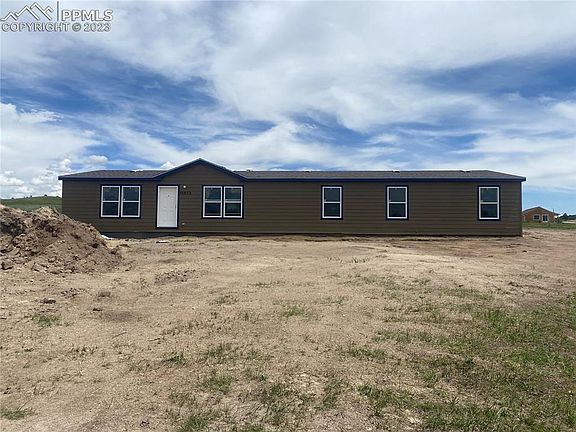 2nd image of 15885 Valdez Cir