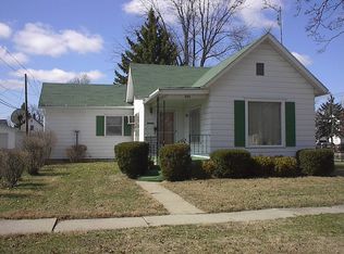 111 S Center St, Auburn, IN 46706