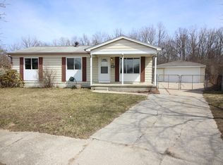 15233 Spruce Ct, Romulus, MI 48174