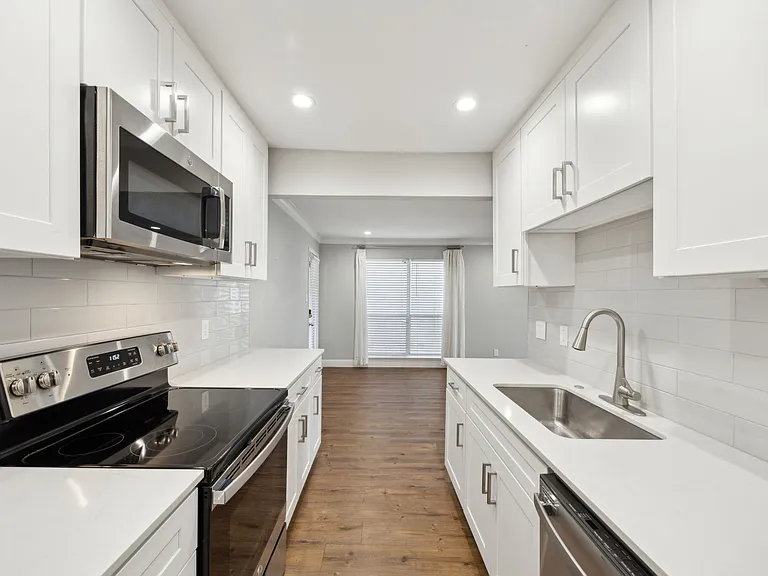 5931 E University Blvd #123 — Photo 7